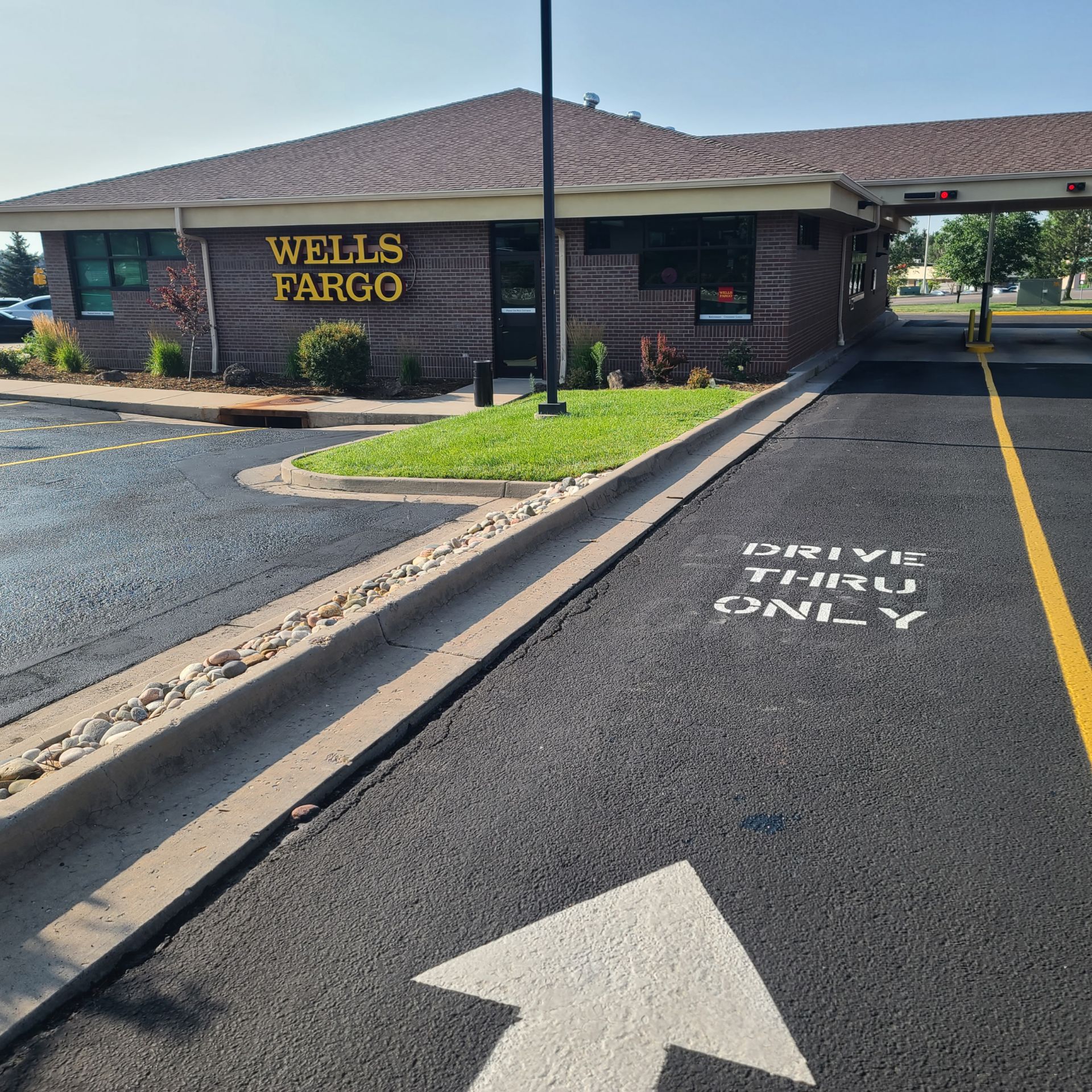 Commercial parking lot striping Colorado Springs