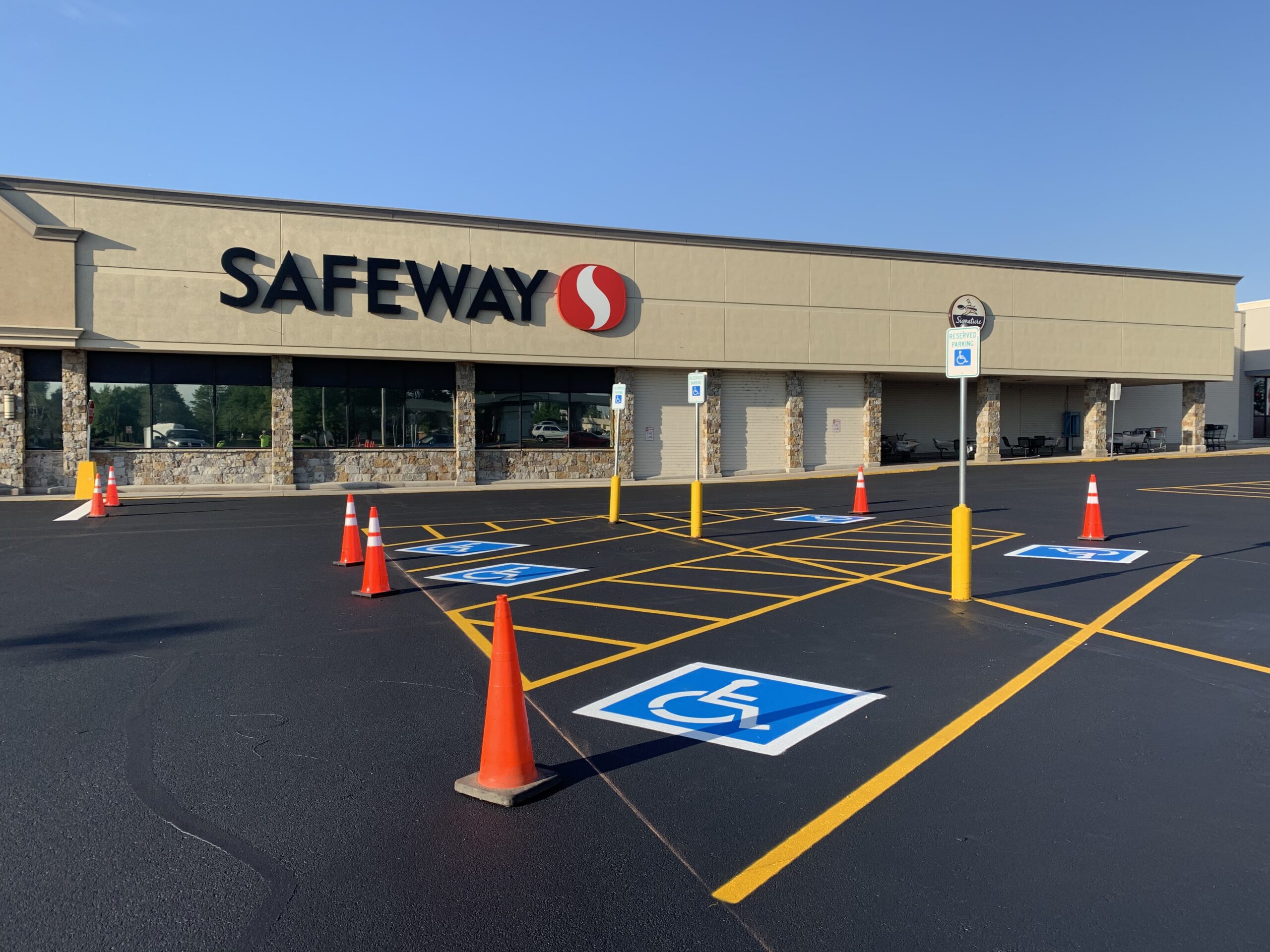 Safeway parking lot sealcoating Colorado Springs